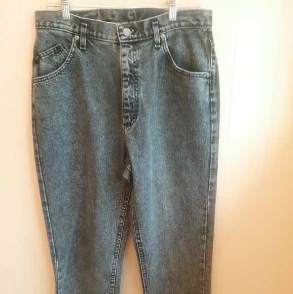 size 32 jeans in inches